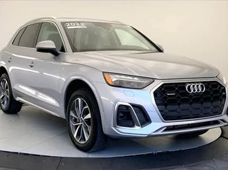 Used 2022 Audi Q5 2.0T Prestige w/ Prestige Package image 1