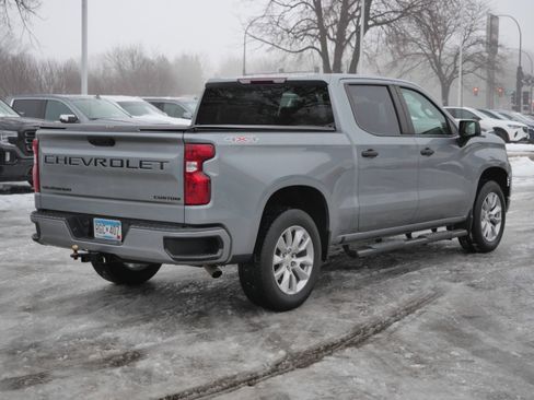 Used 2023 Chevrolet Silverado 1500 Custom image 9
