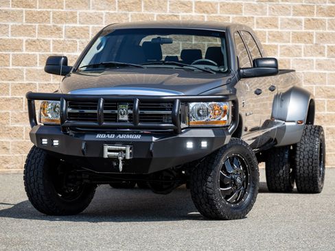 Used 2006 Dodge Ram 3500 Truck SLT AWD/4WD image 3