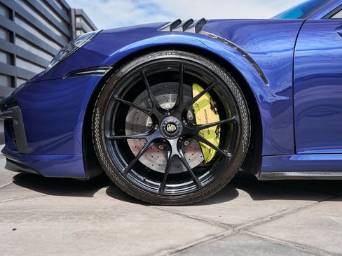 Used 2022 Porsche 911 Turbo S image 3