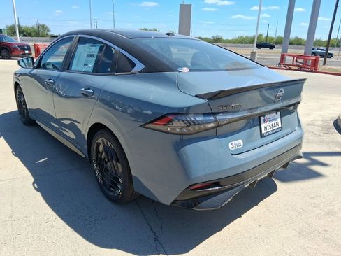 New 2026 Nissan Sentra SR w/ Floor Mat Package FWD image 5