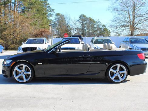 Used 2012 BMW 335i Convertible image 6