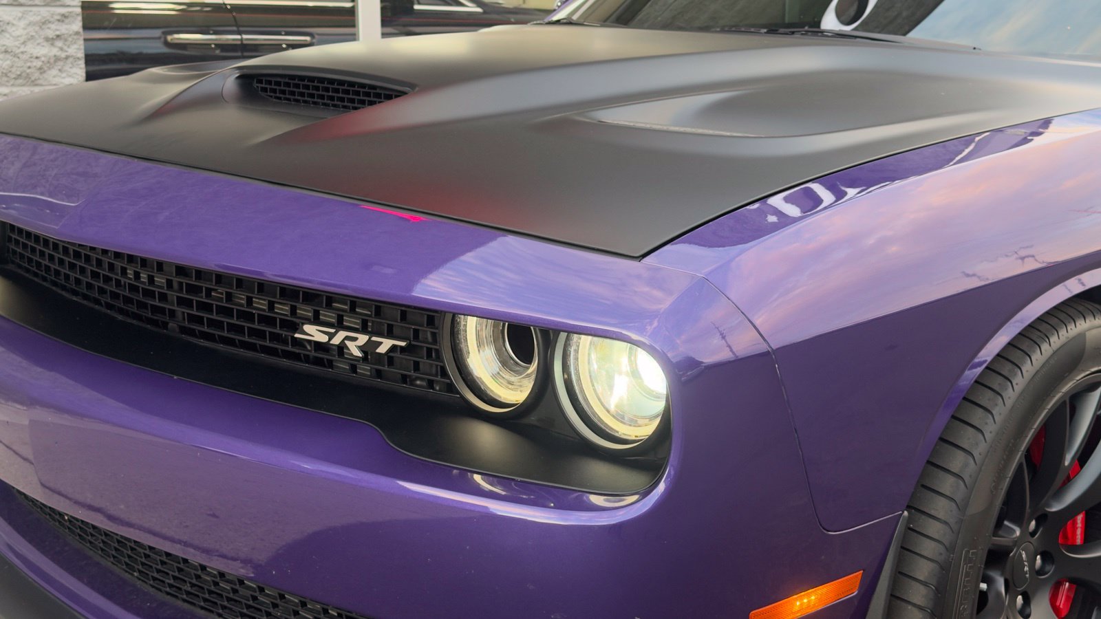Used 2016 Dodge Challenger SRT Hellcat RWD image 3