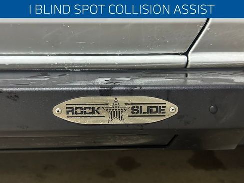 Used 2022 Ford Bronco Wildtrak image 15