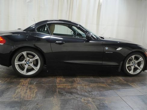 Used 2013 BMW Z4 sDrive28i image 3