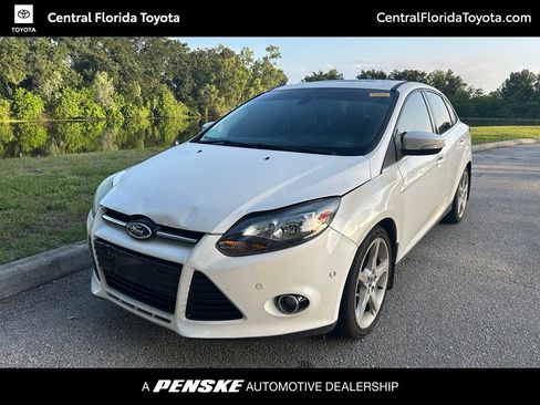 Used 2012 Ford Focus Titanium FWD image 1