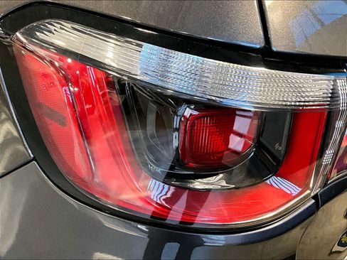 Used 2018 Jeep Compass Limited image 34