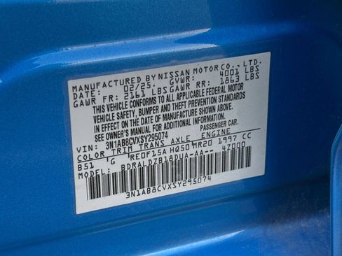 Used 2025 Nissan Sentra SV FWD image 22