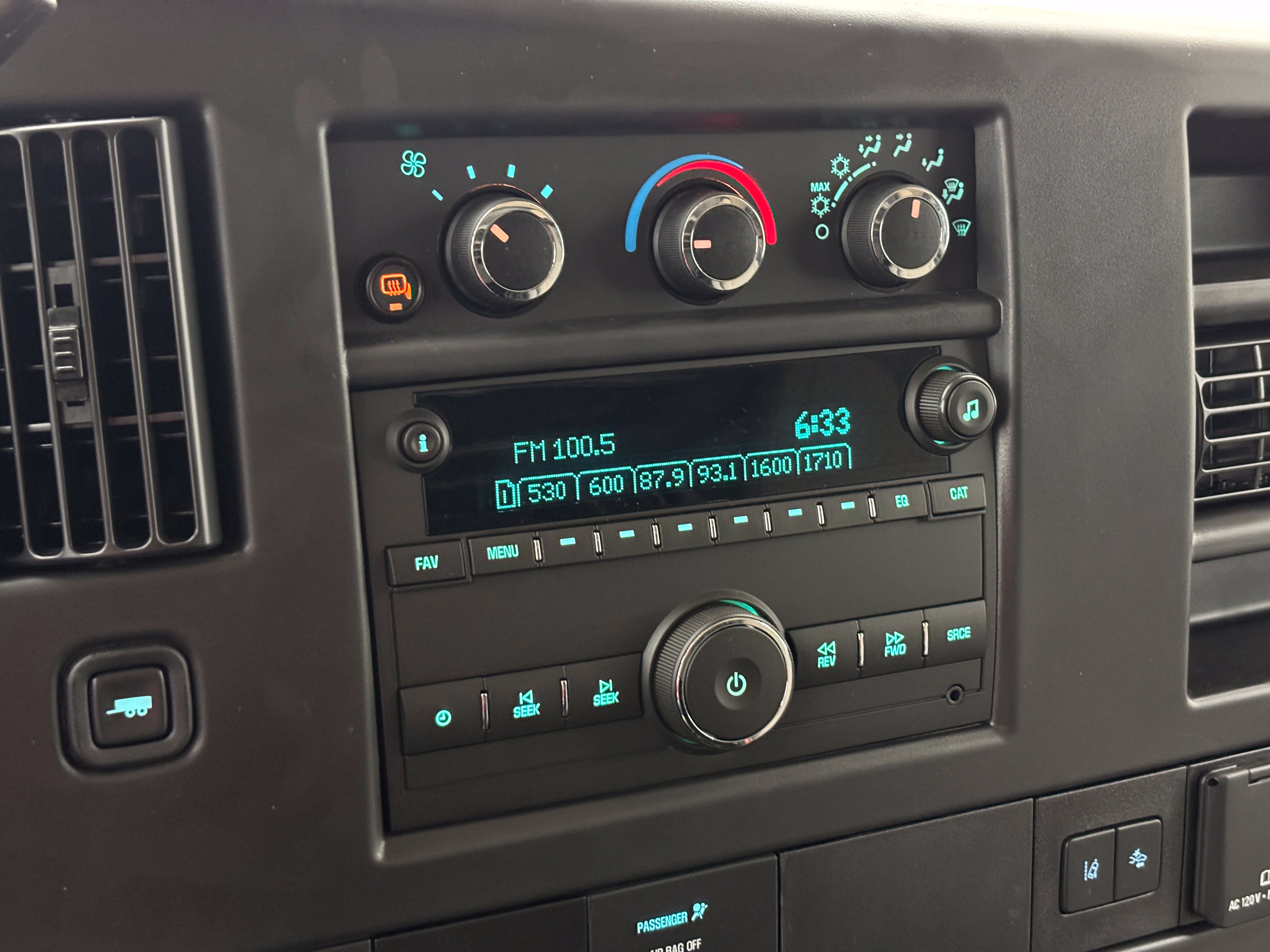 New 2026 GMC Savana 2500 w/ Driver Convenience Package RWD image 27