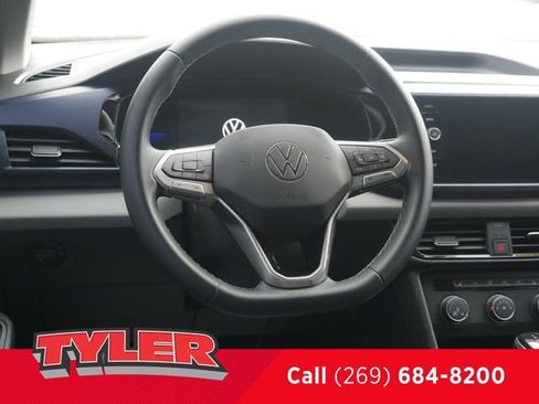 Used 2022 Volkswagen Taos SE image 44