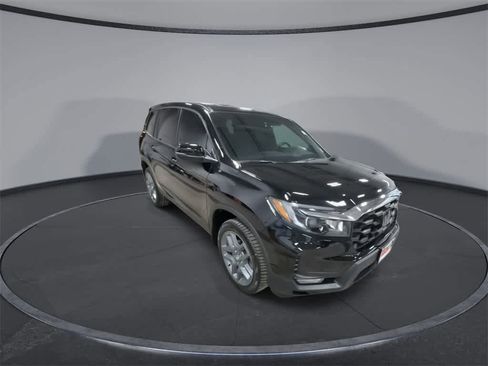 Used 2023 Honda Passport EX-L image 2