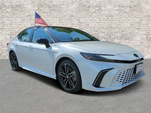 Used 2026 Toyota Camry XSE FWD image 1