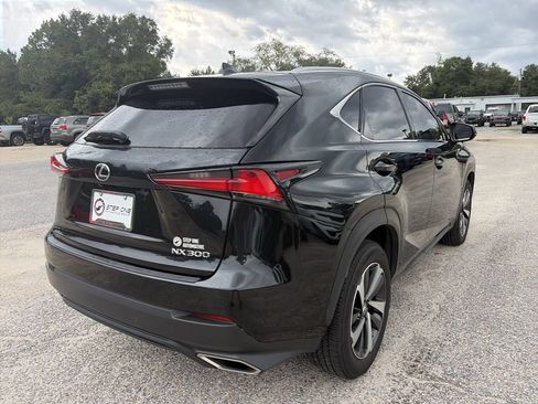 Used 2018 Lexus NX 300 FWD w/ Premium Package image 6