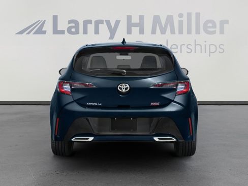 Used 2021 Toyota Corolla SE w/ SE Preferred Package image 5