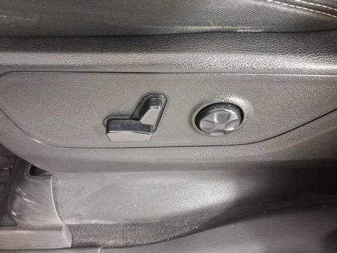 Used 2021 RAM 1500 Big Horn AWD/4WD image 15