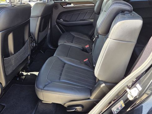 Used 2016 Mercedes-Benz GL 320 BlueTEC 4MATIC image 5