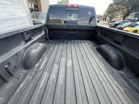 Used 2017 Chevrolet Silverado 2500 High Country w/ Duramax Plus Package AWD/4WD image 19
