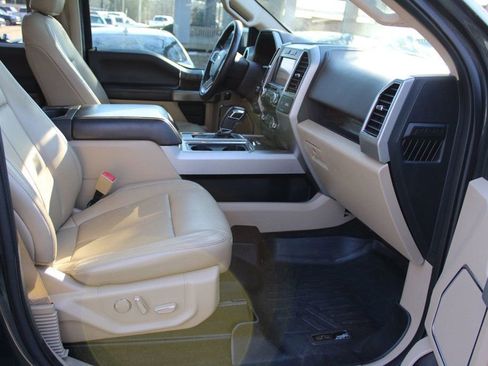 Used 2018 Ford F150 Lariat image 35