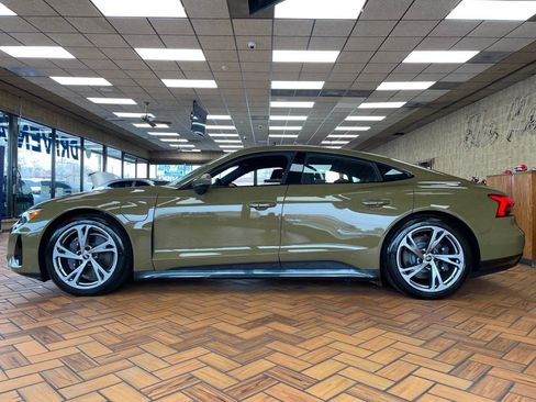 Used 2022 Audi e-tron GT Prestige w/ Prestige Package image 6