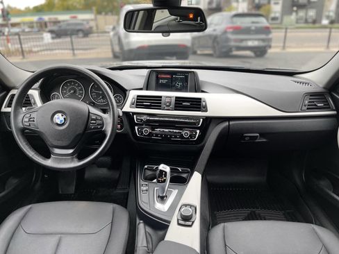Used 2018 BMW 320i xDrive Sedan image 17