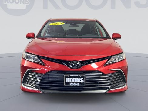 Used 2024 Toyota Camry LE image 11