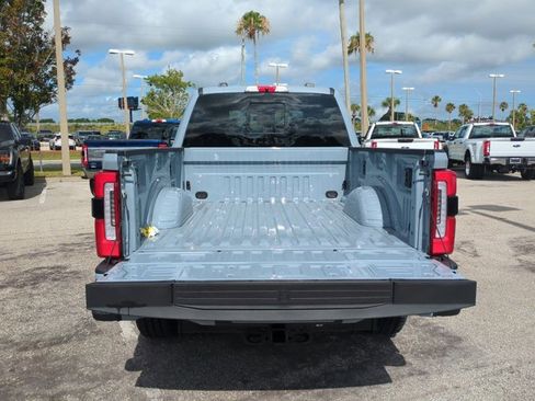 New 2026 Ford F250 Platinum w/ FX4 Off-Road Package AWD/4WD image 13