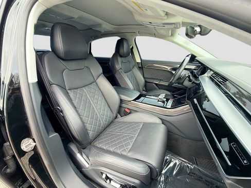 Used 2023 Audi S8 4.0T image 15
