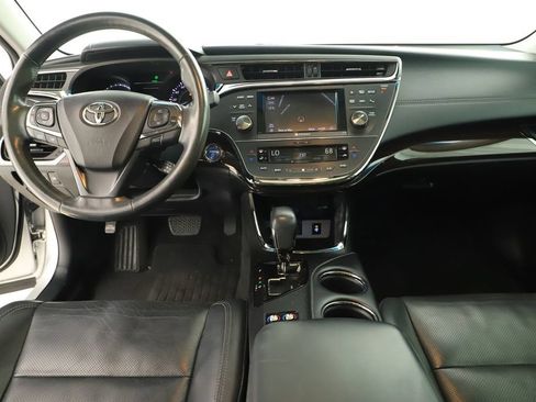 Used 2014 Toyota Avalon Limited w/ Technology Package FWD image 18