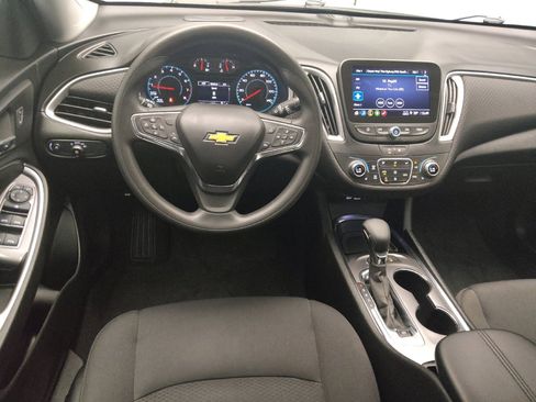 Used 2025 Chevrolet Malibu LT FWD image 22