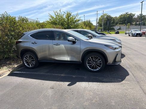 Used 2026 Lexus NX 350h AWD w/ Accessory Package (2T) image 16