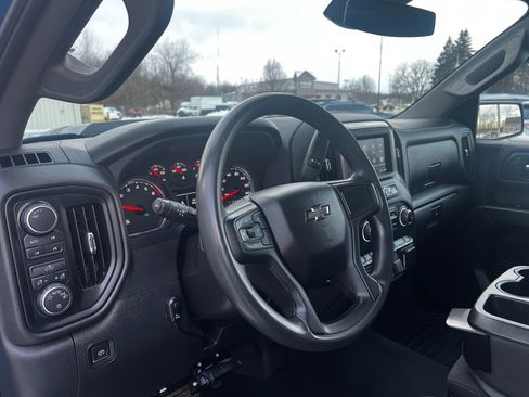 Used 2022 Chevrolet Silverado 1500 Custom Trail Boss image 11