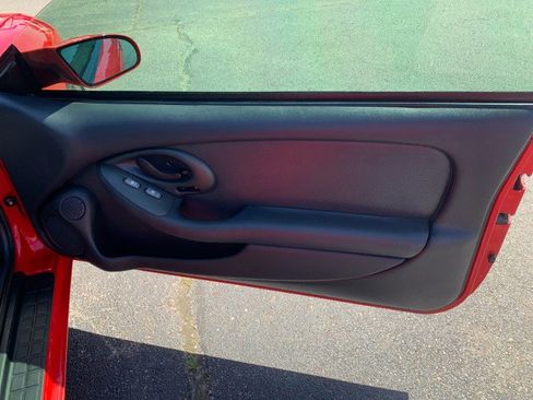 Used 1996 Pontiac Firebird Coupe RWD image 15