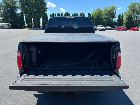 Used 2015 Ford F250 XL w/ Power Equipment Group AWD/4WD image 16