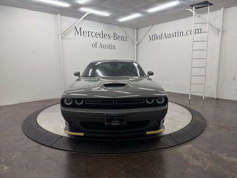 Used 2023 Dodge Challenger R/T w/ Plus Package image 2