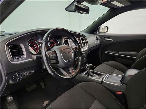 Used 2022 Dodge Charger R/T image 5