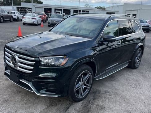Used 2024 Mercedes-Benz GLS 450 4MATIC image 1