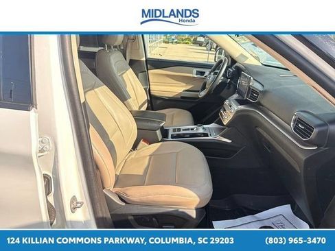 Used 2023 Ford Explorer XLT w/ Equipment Group 202A RWD image 39