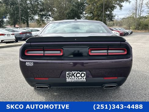 Used 2020 Dodge Challenger SXT w/ Blacktop Package image 4