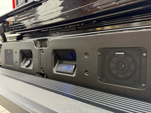 Used 2023 GMC Sierra 1500 Denali Ultimate image 12