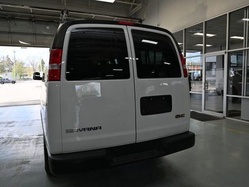 Used 2023 GMC Savana 3500 LS image 6