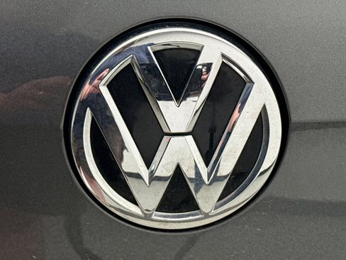Used 2019 Volkswagen Golf R 4-Door AWD/4WD image 3