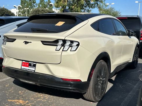 Certified 2025 Ford Mustang Mach-E Premium w/ Sport Appearance Package AWD/4WD image 4