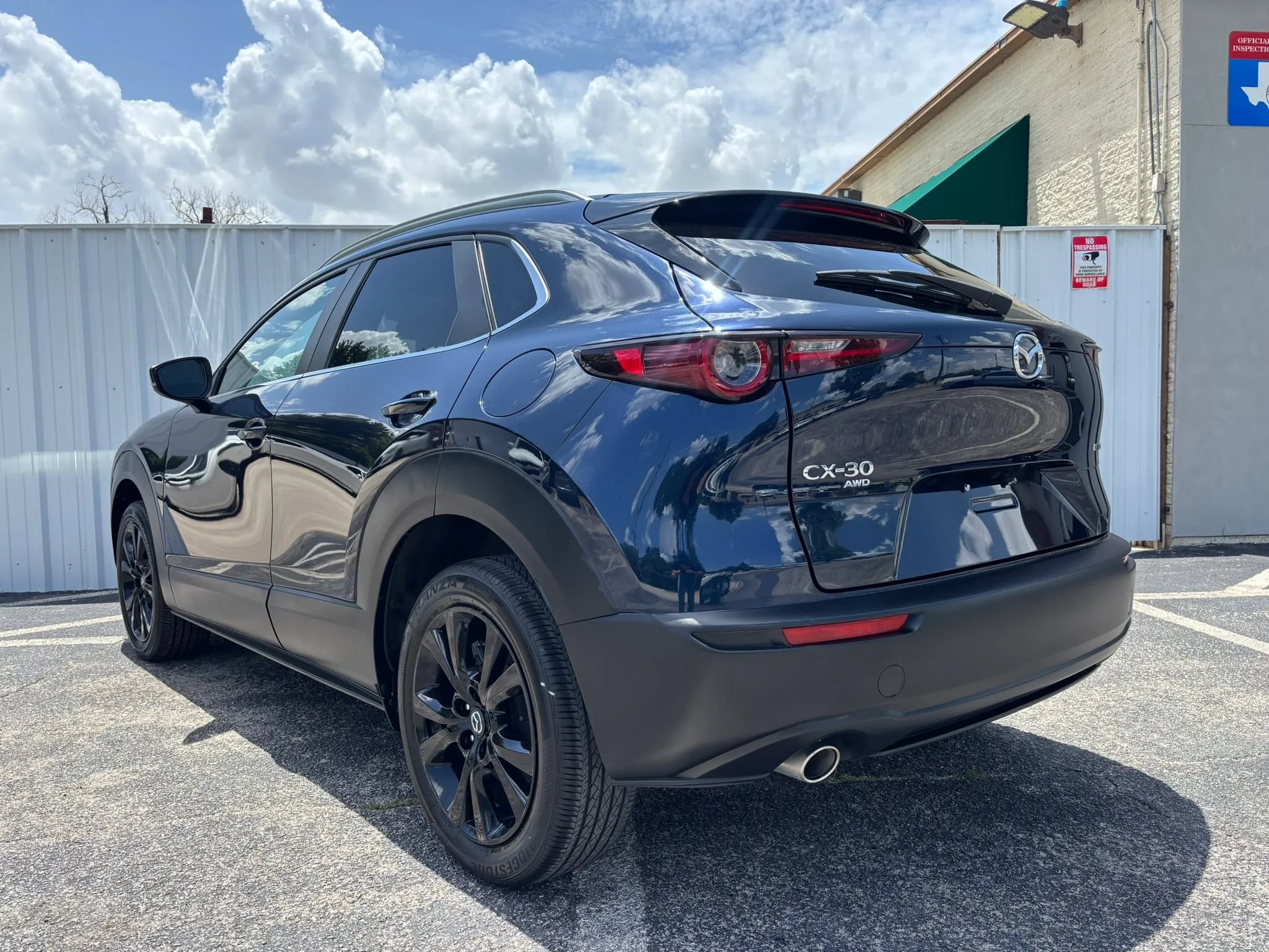 Used 2024 MAZDA CX-30 AWD 2.5 S w/ Select Sport Pkg image 3