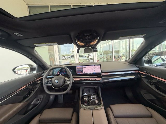 Used 2026 BMW 540i xDrive AWD/4WD image 33
