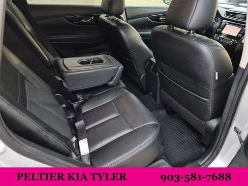 Used 2020 Nissan Rogue SL w/ Premium Package image 19