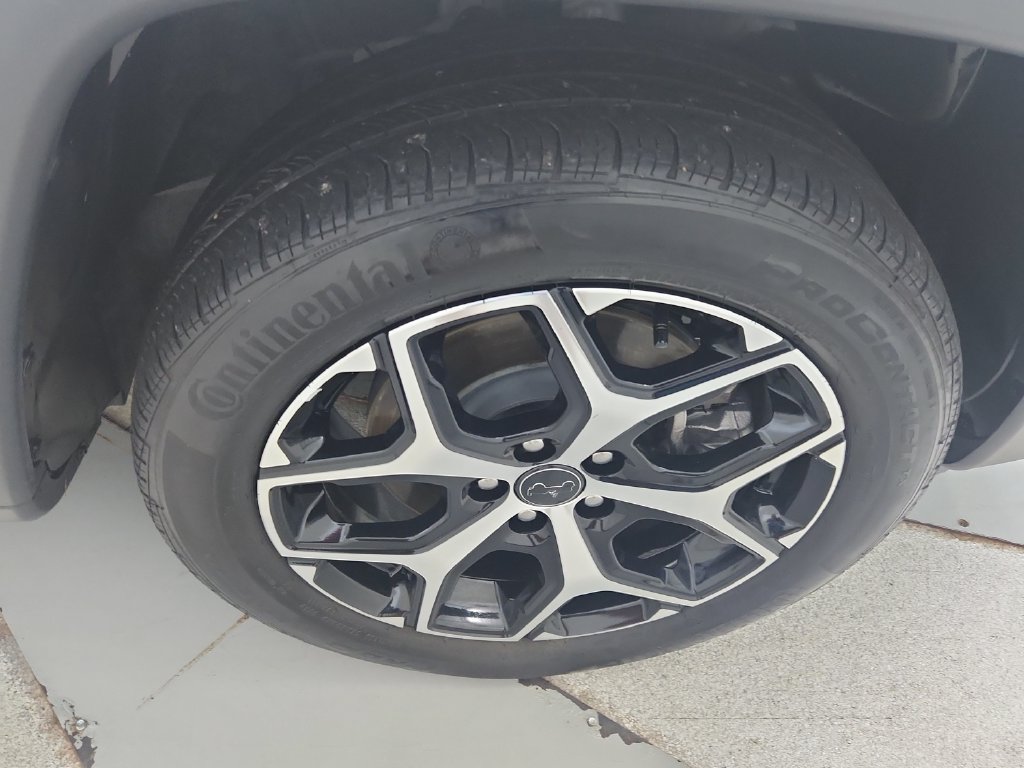 Certified 2025 Jeep Compass Limited AWD/4WD image 37