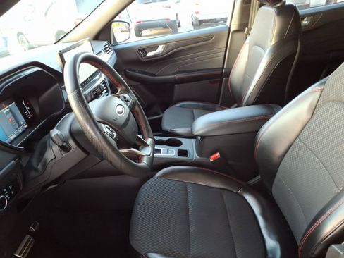 Used 2024 Ford Escape ST-Line w/ Tech Pack #1 AWD/4WD image 10