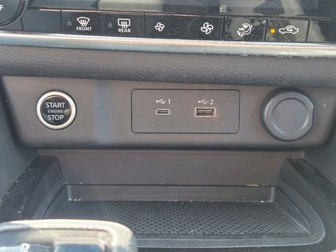 Used 2021 Nissan Rogue SV FWD image 34