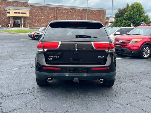 Used 2013 Lincoln MKX FWD image 6