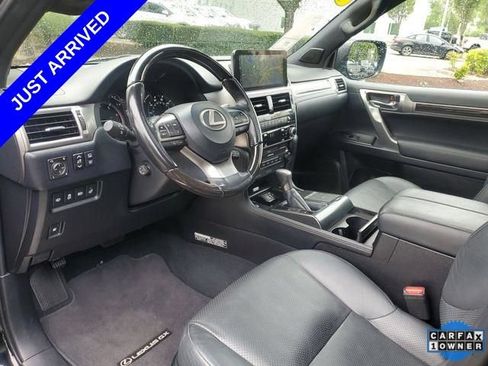 Used 2023 Lexus GX 460 Luxury w/ Accessory Package AWD/4WD image 19